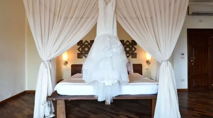 Essque Zalu Zanzibar1